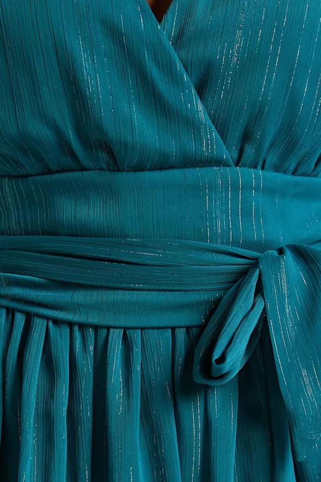 Alana Midi Dress 8211 Short Sleeve Plunge Aline Dress In Emerald Women Showpo Dresses