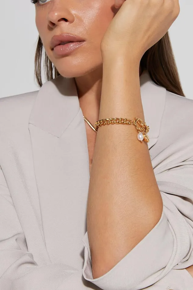 Amber Bracelet 8211 Pearl Drop Detail Bracelet In Gold Women Showpo Bracelets