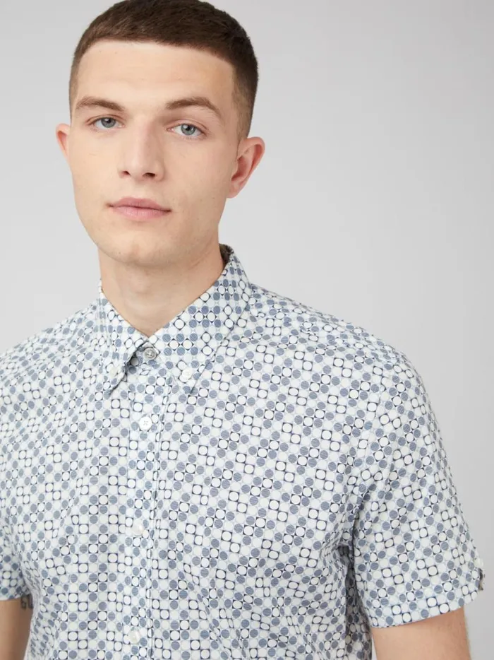 Ben Sherman Short Sleeve Shirts Men Mod Geo Print ShortSleeve Shirt 8211 Light Blue