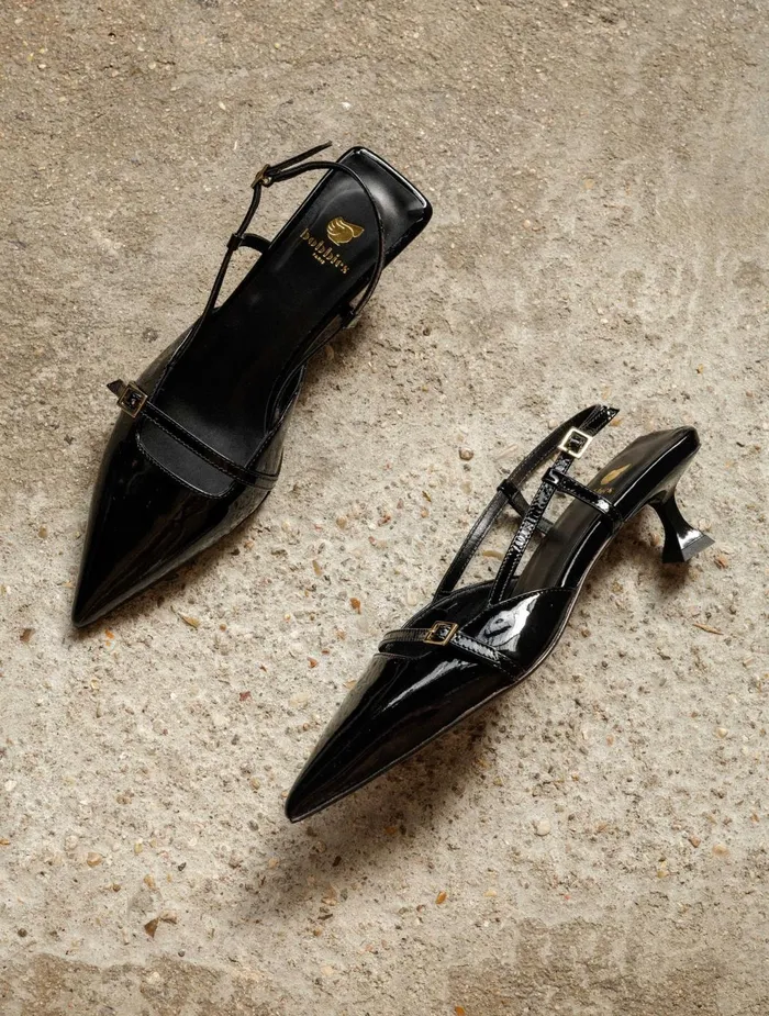 Bobbies Pumps and Mary Janes Reem Lacquered Black 8211 Women