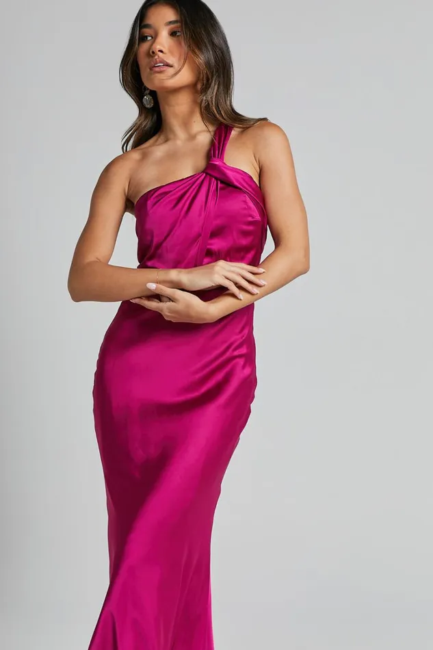 Carmella Midi Dress 8211 One Shoulder Twist Detail Dress In Grape Women Showpo Dresses