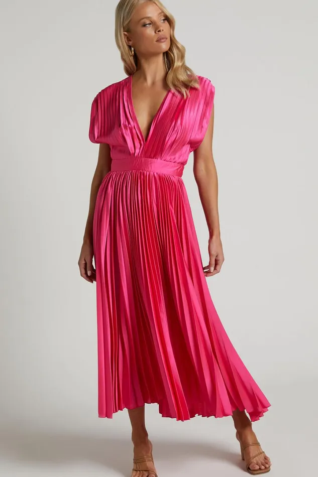 Della Midi Dress 8211 Plunge Neck Short Sleeve Pleated Dress In Hot Pink Women Showpo Dresses Della Midi Dress 8211 Plunge Neck Short Sleeve Pleated Dress In Hot Pink Women Showpo Dresses
