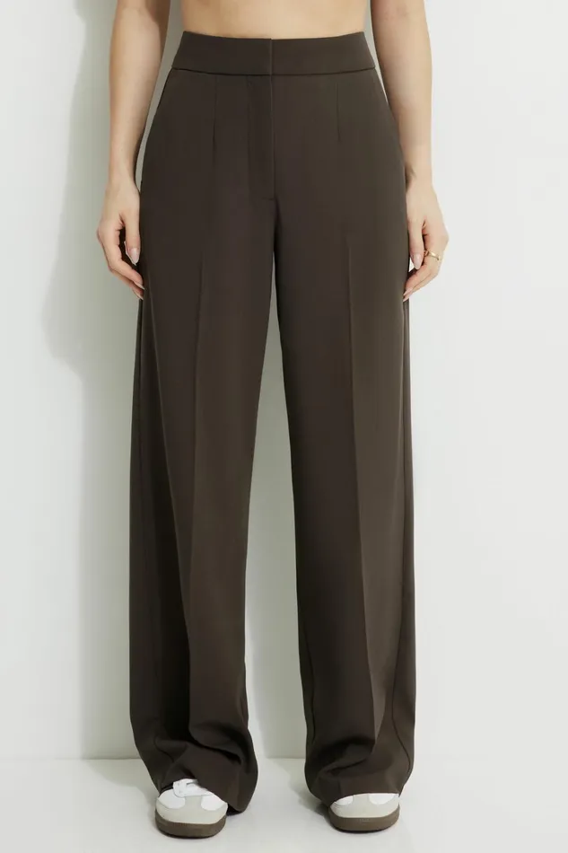 Dynamite Pants Women Yasmin Straight Leg Pants Brown