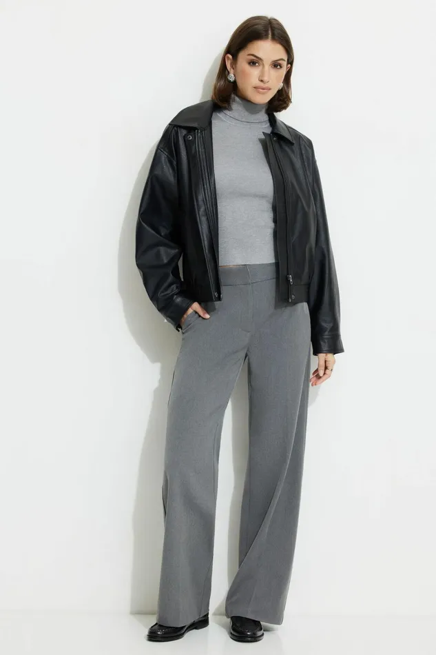Dynamite Tops Women Button Cuff Turtleneck Sweater Gray