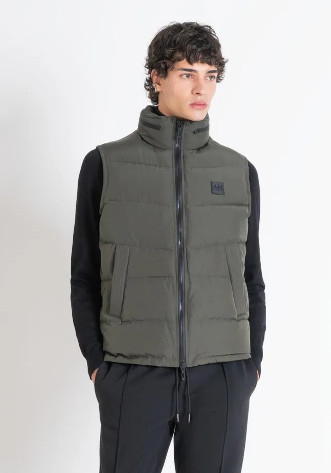 Field Jackets And Coats Men Antony Morato Green Regular Fit Sleeveless Down Jacket With Dupont Sorona Synthetic Padding Dark Olive Green Field Jackets And Coats Men Antony Morato Green Regular Fit Sleeveless Down Jacket With Dupont Sorona Synthetic Padding Dark Olive Green