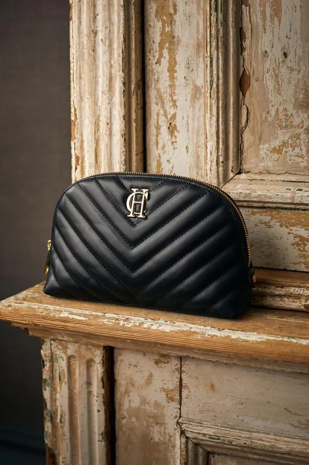 Holland Cooper Small Leather Goods Women Chelsea Makeup Bag Black Leather Quilt