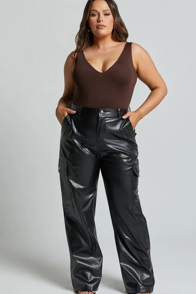Kerrie Bodysuit 8211 V Neck Bodysuit In Chocolate Women Showpo Basics