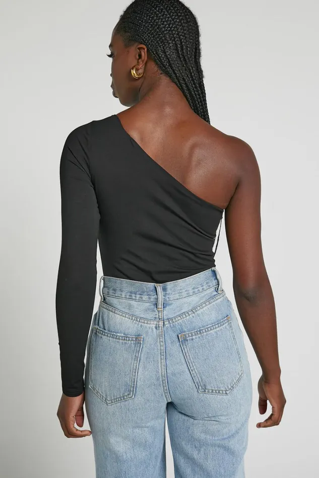 Khanley Bodysuit 8211 One Shoulder Long Sleeve Bodysuit In Black Women Showpo Basics