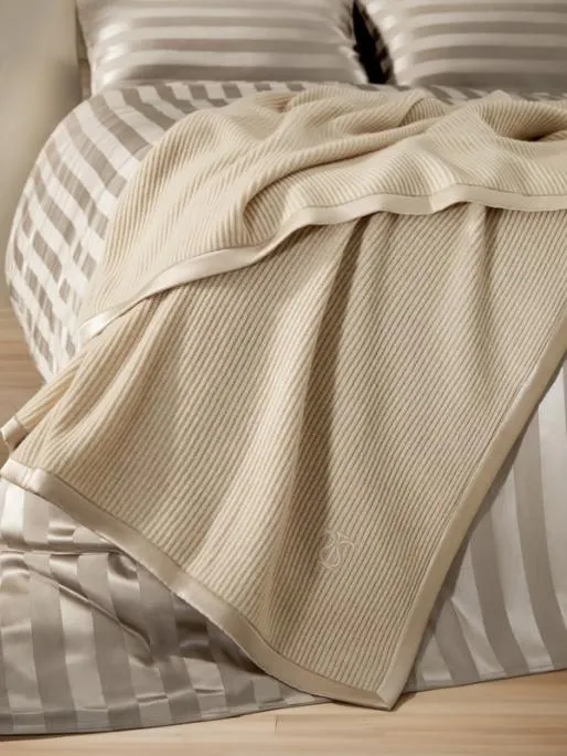 Lilysilk Cashmere Throw With Silk Edging WomenHome Pillows Knitwear