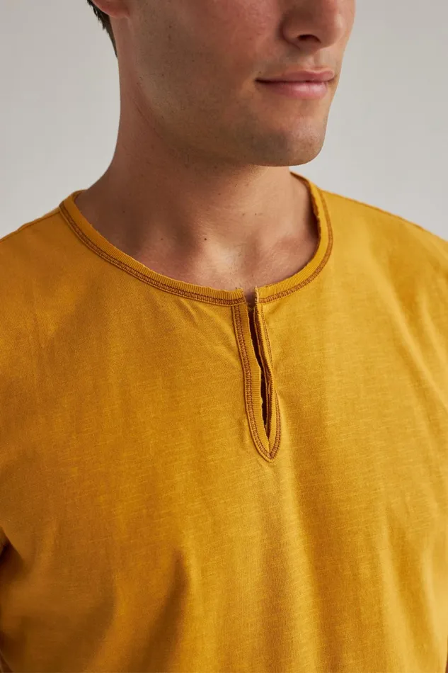 Men Hendrick 8211 Honey Mustard TWOTHIRDS TShirts