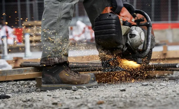 Men KEEN Boots CarbonFiber Toe Brown Work Boots 8211 CSA Abitibi II Men KEEN Boots CarbonFiber Toe Brown Work Boots 8211 CSA Abitibi II