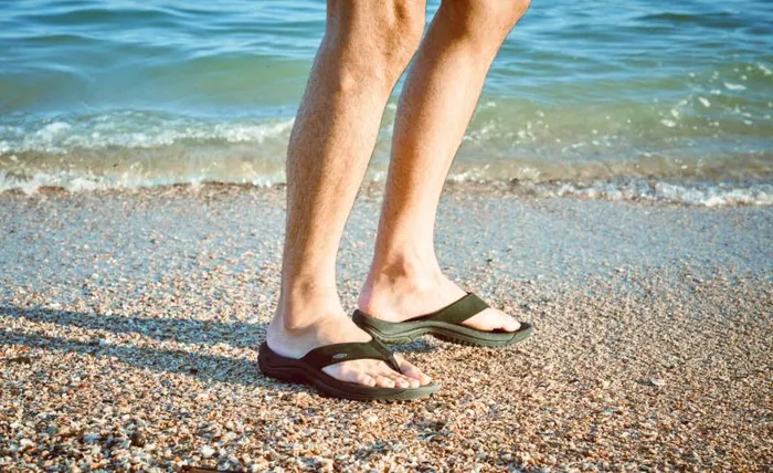 Men KEEN Sandals Kona Flip JavaDark Earth Leather FlipFlop Men KEEN Sandals Kona Flip JavaDark Earth Leather FlipFlop