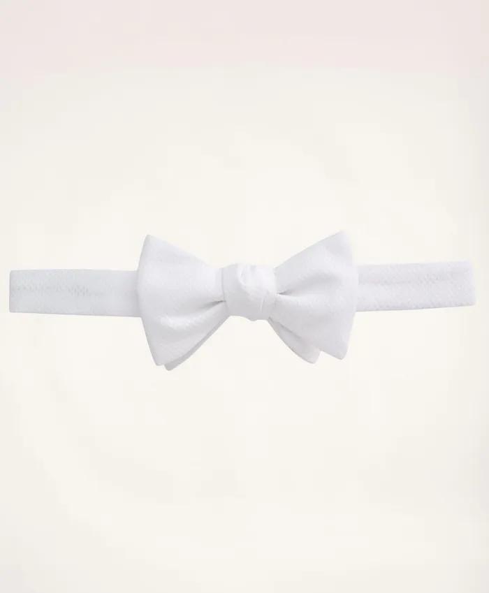 Men Pique PreTied Bow Tie White Brooks Brothers Ties and Pocket Squares