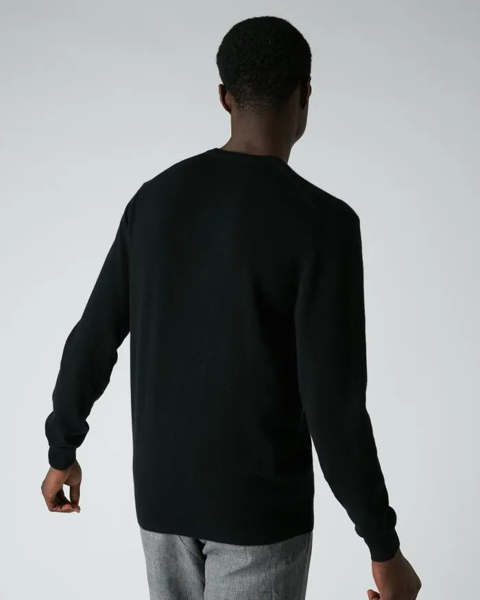 NPeal Jumpers Men Burlington V Neck Cashmere Jumper Black