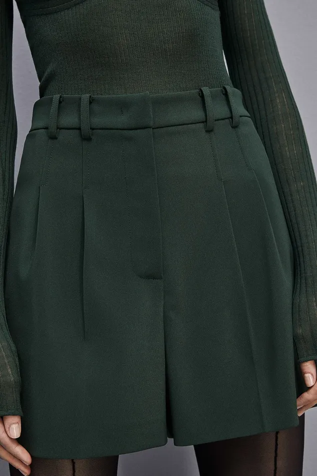 Patrizia Pepe Essential Crepe Shorts Green Tuscany Green Apparel Shorts