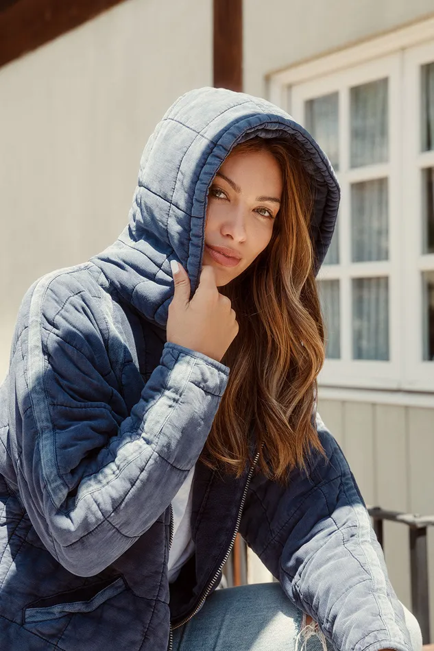 Quilted Heirloom Wovens Long Sleeve Batwing Hooded Zip Up Jacket Outerwear Chaser Brand Womens Quilted Heirloom Wovens Long Sleeve Batwing Hooded Zip Up Jacket Outerwear Chaser Brand Womens