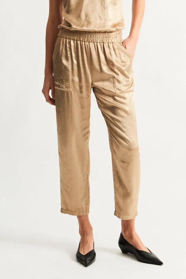Raquel Allegra Pebble Satin Sand Trapunto Pant Women Tops