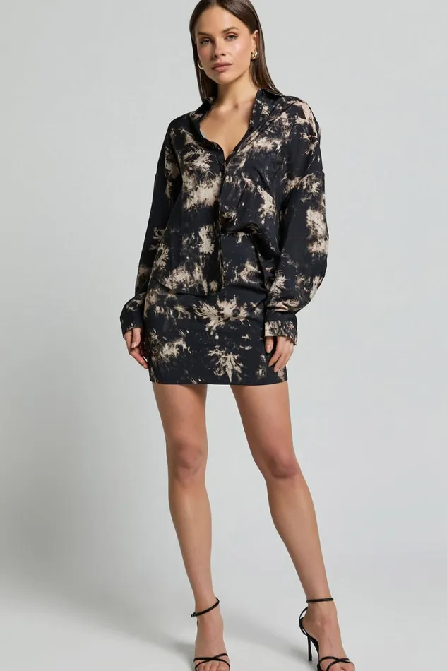 Romain Top 8211 Long Sleeve Oversized Printed Shirt In Black Tie Dye Women Showpo Tops