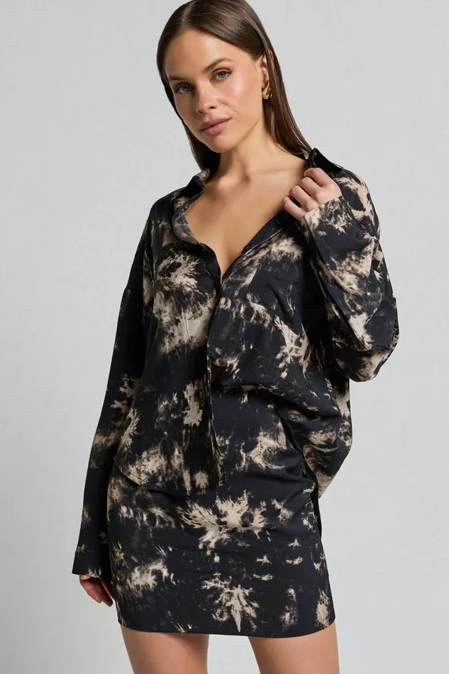 Romain Top 8211 Long Sleeve Oversized Printed Shirt In Black Tie Dye Women Showpo Tops