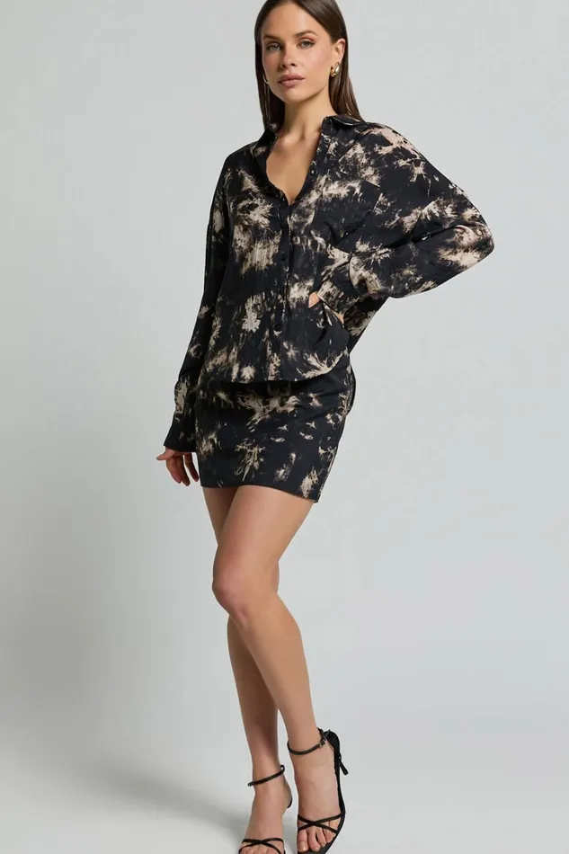 Romain Top 8211 Long Sleeve Oversized Printed Shirt In Black Tie Dye Women Showpo Tops