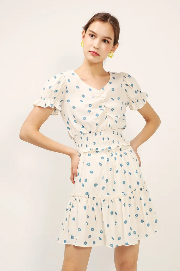 Storets Kelly Daisy Printed Smocked Top Women Shirts and Blouses