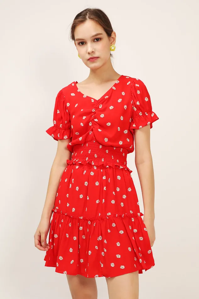 Storets Kelly Daisy Printed Smocked Top Women Shirts and Blouses
