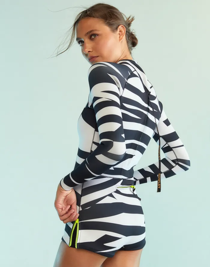 Surf and Swim Women Cynthia Rowley Shark Deterrent Wetsuit
