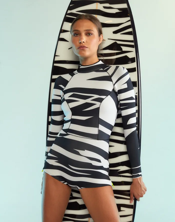 Surf and Swim Women Cynthia Rowley Shark Deterrent Wetsuit