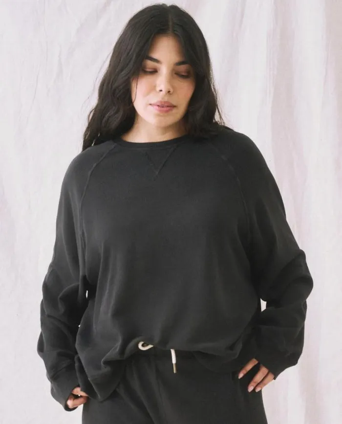 Tops Women039s The Great The Slouch Sweatshirt Almost Black
