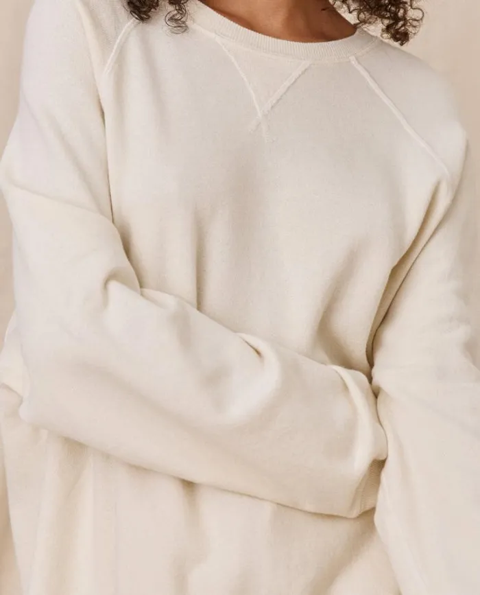 Tops Women039s The Great The Slouch Sweatshirt Washed White