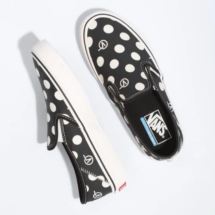 Vans Polka VDot SlipOn SF BlackMarshmallow Womens Surf Vibes Vans Polka VDot SlipOn SF BlackMarshmallow Womens Surf Vibes