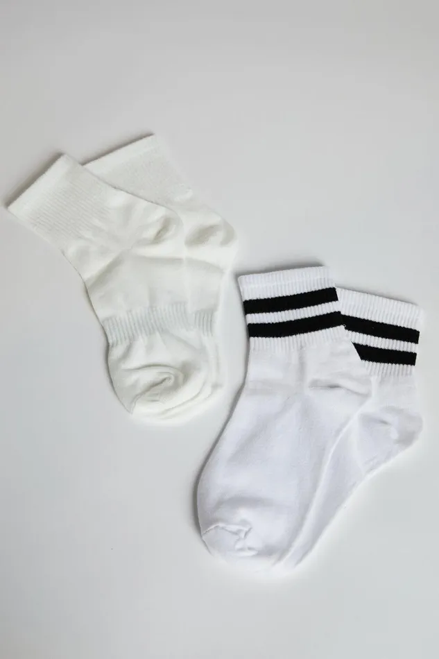 Vasilisa Stripe Crew Socks 8211 Pack Of 2 In White And Black Women Showpo Socks and Tights