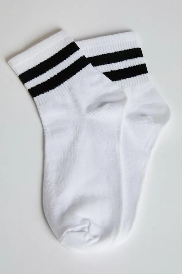 Vasilisa Stripe Crew Socks 8211 Pack Of 2 In White And Black Women Showpo Socks and Tights
