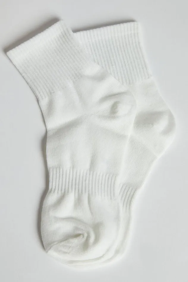 Vasilisa Stripe Crew Socks 8211 Pack Of 2 In White And Black Women Showpo Socks and Tights