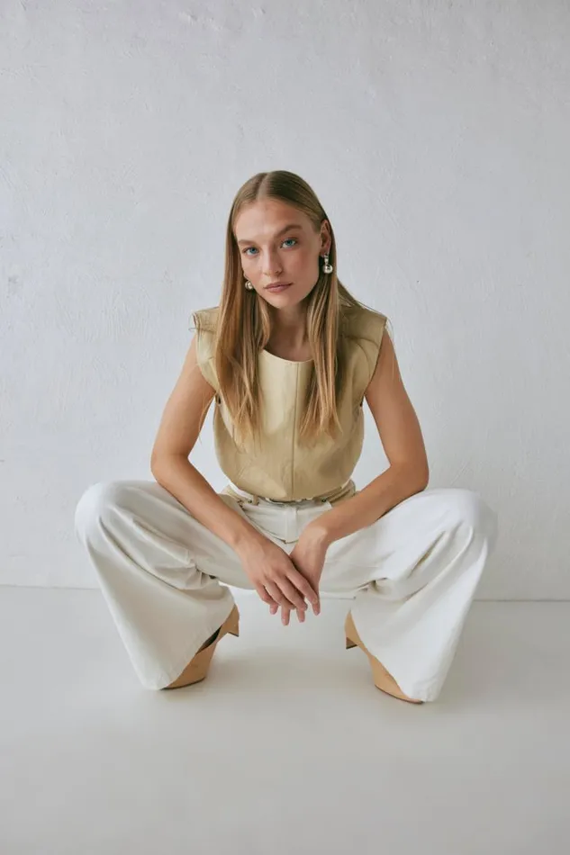 VRG GRL Sutton Denim Jeans White Women Sets