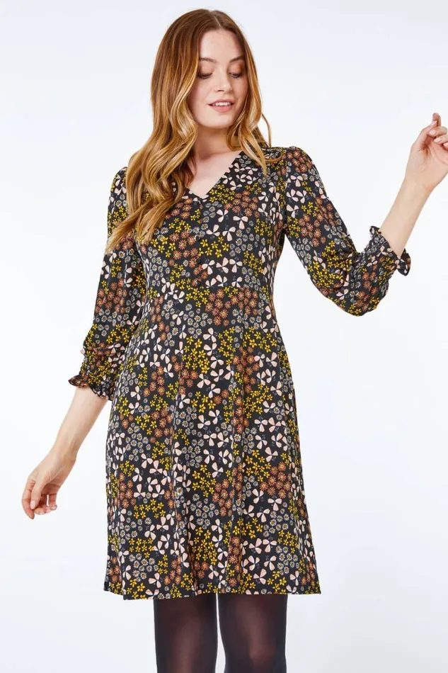 Women Amber Ditsy Floral Print Tea Dress Roman Dresses