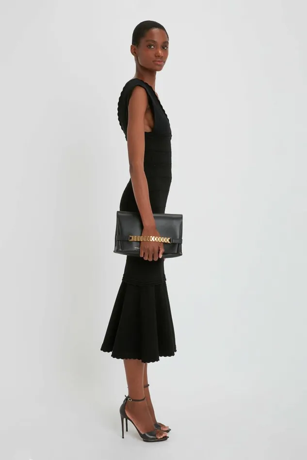 Women Bags Victoria Beckham Chain Pouch With Strap In Black Leather