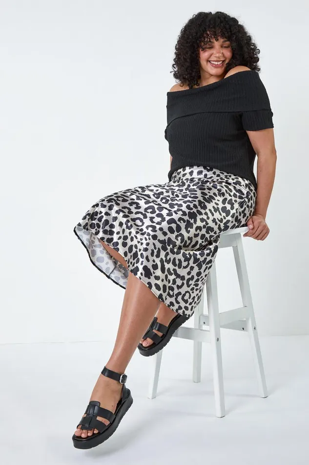 Women Black Curve Animal Print Satin Elastic Waist Skirt Roman Skirts