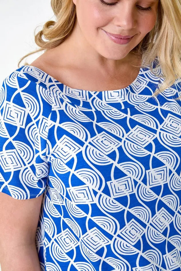 Women Blue Curve Geometric Print Stretch Top Roman Tops