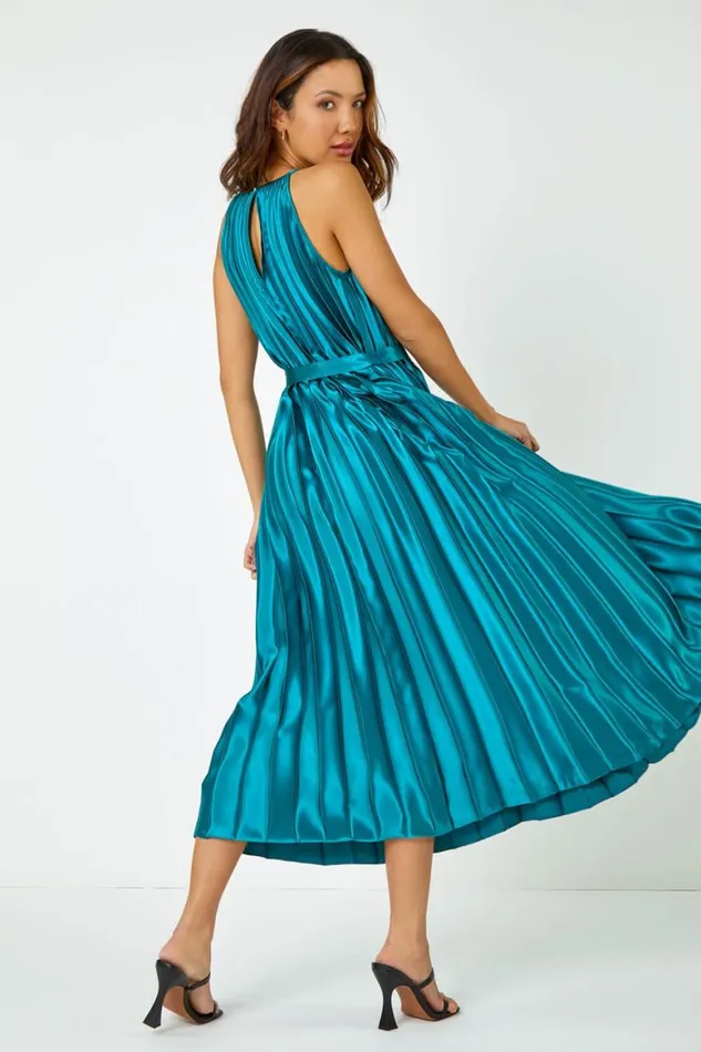 Women Emerald Sleeveless Pleated Halter Neck Midi Dress Roman Dresses