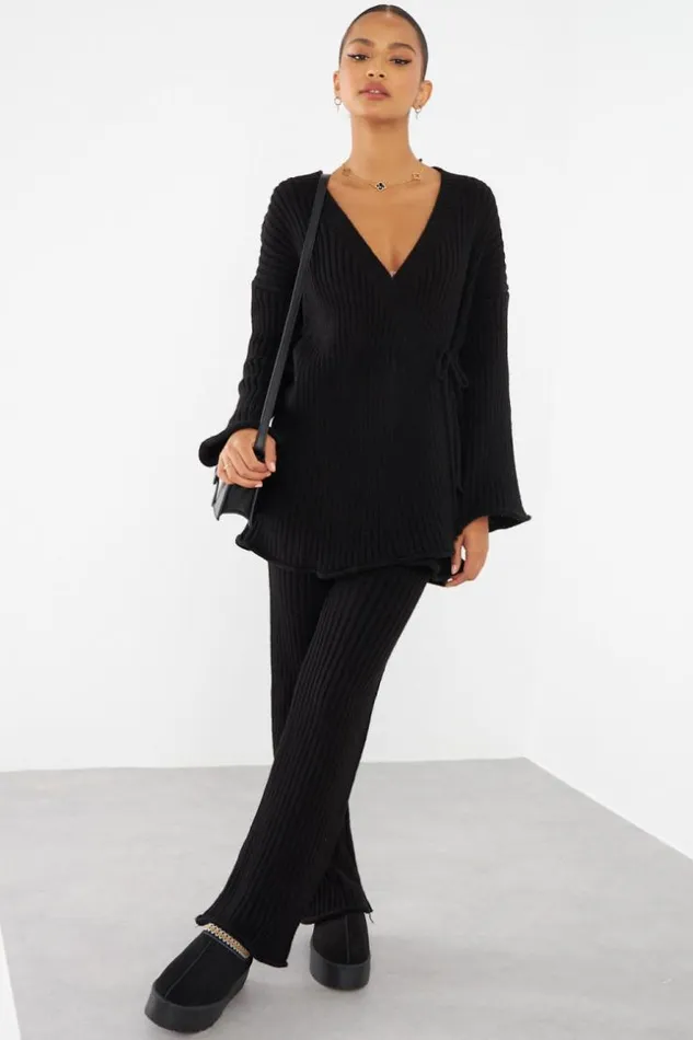 Women Ensemble 2 Pices Gilet Crois Pantalon Noir En Maille Black Brentiny Paris Cardigans Women Ensemble 2 Pices Gilet Crois Pantalon Noir En Maille Black Brentiny Paris Cardigans
