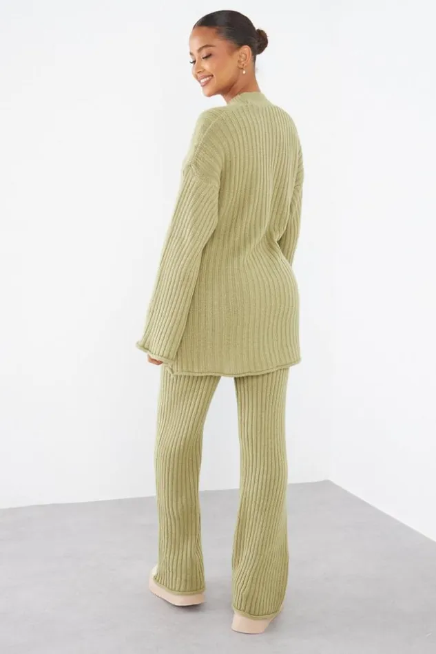 Women Ensemble 2 Pices Gilet Crois Pantalon Vert En Maille Green Brentiny Paris Cardigans Women Ensemble 2 Pices Gilet Crois Pantalon Vert En Maille Green Brentiny Paris Cardigans