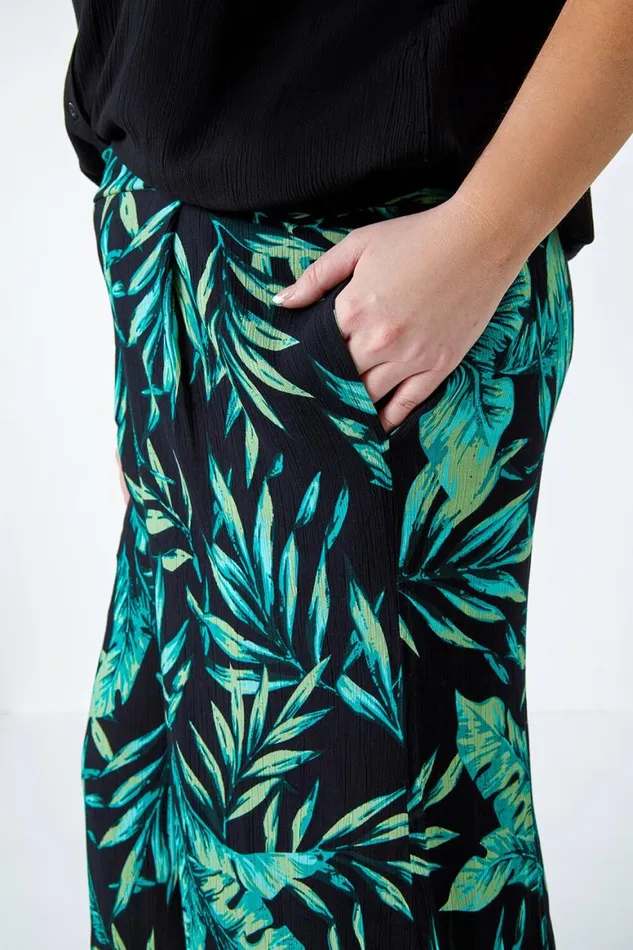 Women Green Curve Leaf Crinkle Elastic Waist Culottes Roman Trousers
