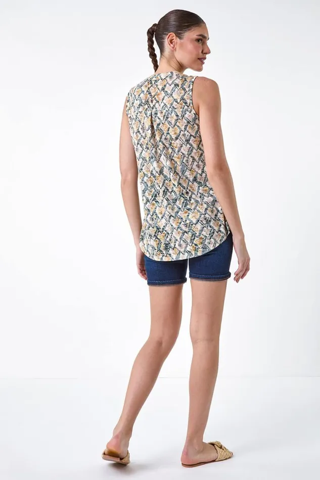 Women Green Geometric Print Button Sleeveless Top Roman Tops