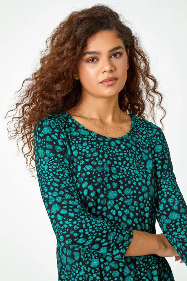 Women Green Spot Print Swing Stretch Top Roman Tops