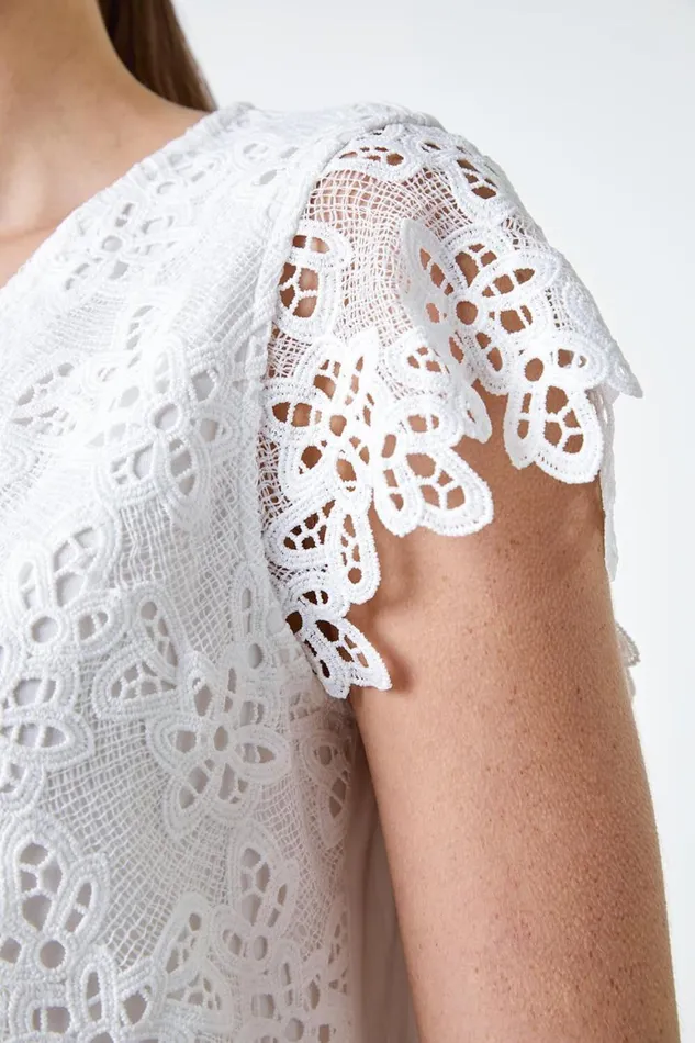 Women Ivory Floral Lace Sleeveless Top Roman Tops