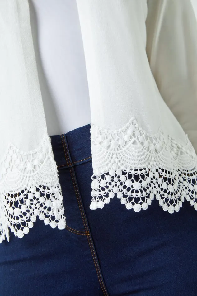 Women Ivory Scalloped Lace Trim Knitted Shrug Roman Knitwear