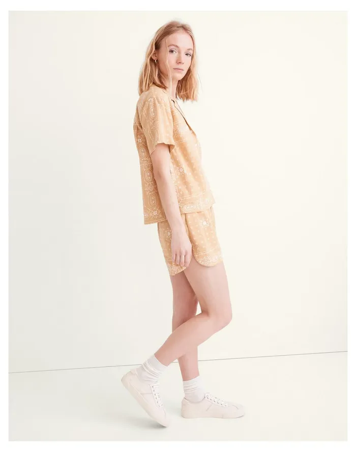 Women Linen Blend Piedmont Camp Shirt In Vintage Bandana Desert Dune Madewell Tops and Shirts Women Linen Blend Piedmont Camp Shirt In Vintage Bandana Desert Dune Madewell Tops and Shirts