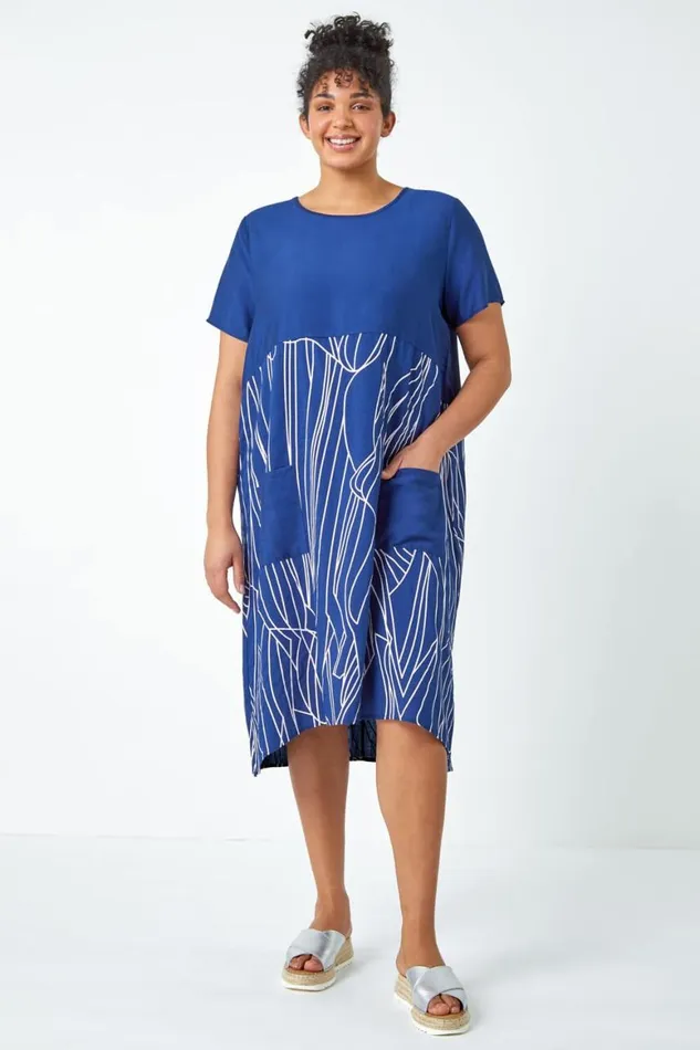 Women Navy Curve Contrast Print Pocket TShirt Dress Roman Dresses