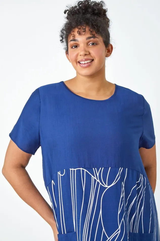 Women Navy Curve Contrast Print Pocket TShirt Dress Roman Dresses
